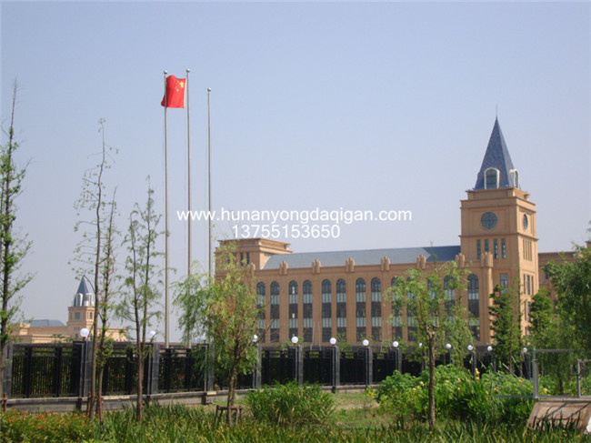 上海金山国际学校16米上口径80mm,下口径208mm  304 3.0mm